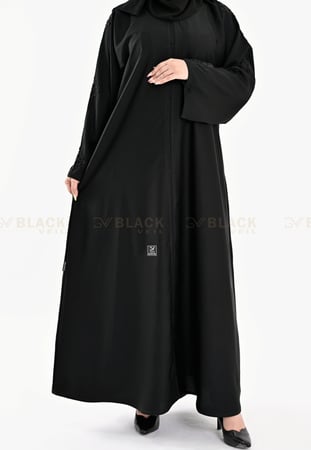 عباية مطرزة اسود
