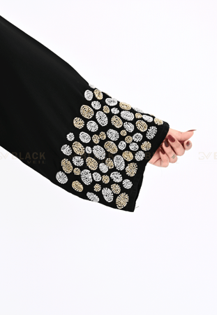 عباية كتف مطرز