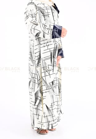 عباية بناتي ملونة