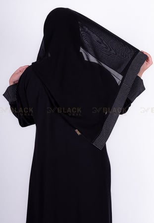 عباية كتف بقماش ملكي