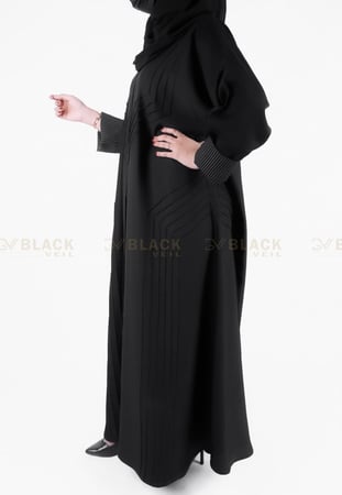 عباية كتف كم مقلوب