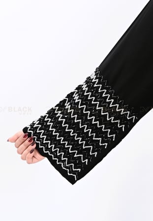 عباية كتف مطرز