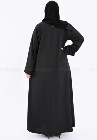 عباية سوداء
