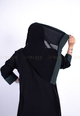 عباية طبقتين مخيوطة مع بعض