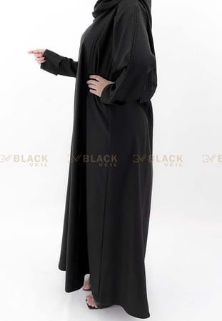 عباية كتف مطرز