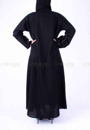 عباية كتف بقماش صالونة