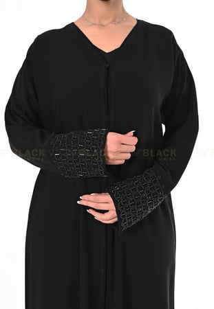 عباية كتف مطرز