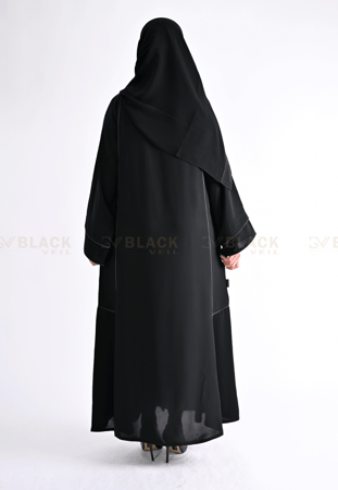 عباية سوداء كم مربع