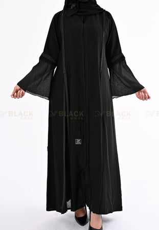عباية كتف زرار نص كلوش