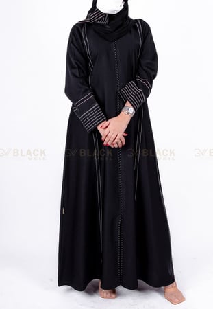 عباية كتف كريب ملكي مقلم