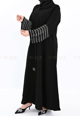 عباية كتف مطرز