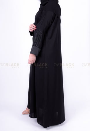 عباية كتف بقماش حرير التميز الناعم