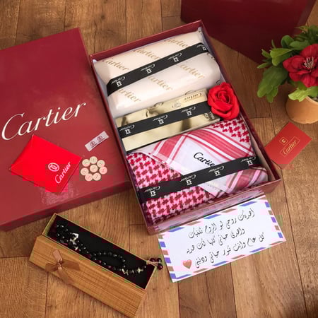 طقم من كرتير