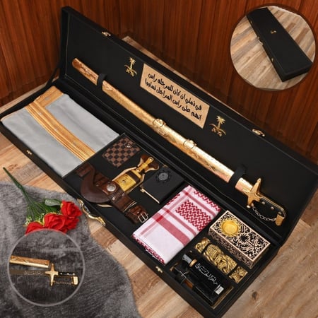 هدايا رجالي بوكس ملكي بشت خنجر شماغ