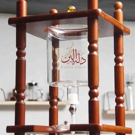 ماكينة تحضير المشروبات الباردة من الزجاج - 3 ليتر لون خشبي بني