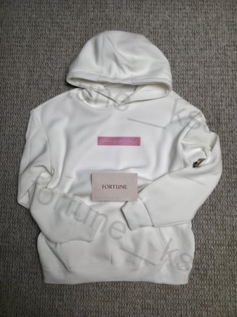 بلوفر  اوفر سايز حسب الطلب بفتحت اصباع