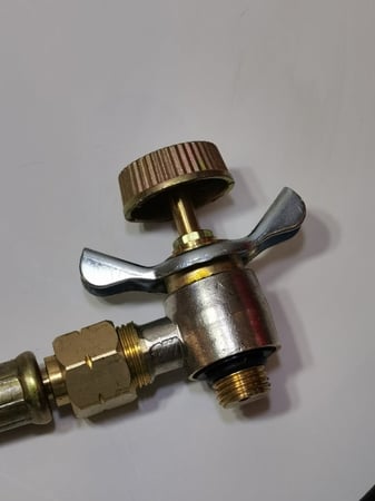 لي تعبئة غاز - متجر العجيب والغريب