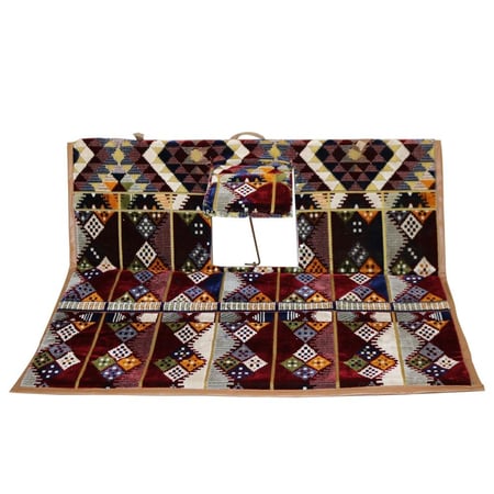 جلسة رحلات ارضية نفرين عشوائي اللون