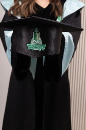 عباية تخرج جامعة عبدالعزيز