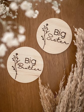 الأخت/ الأخ الأكبر