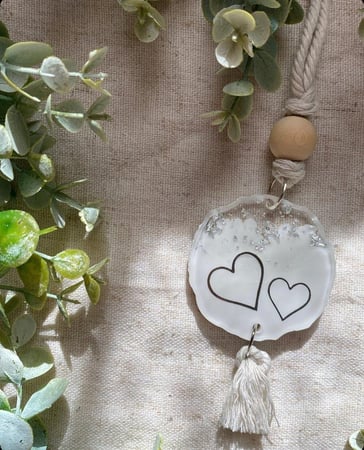 تعليقة حجم وسط وخشب رمادي وفضي