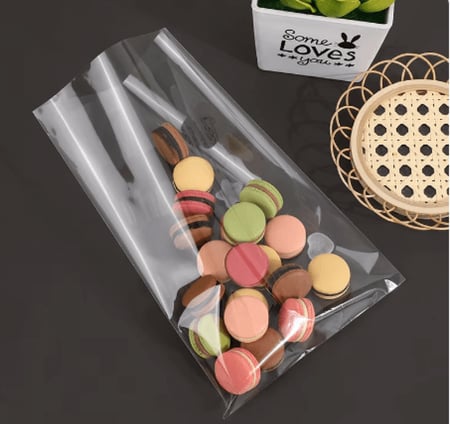 اكياس بلاستيك شفافة مفتوحة من الاعلى