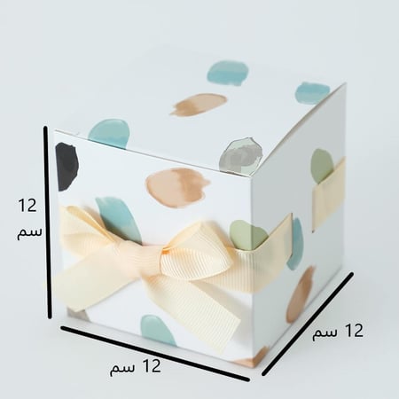 علبة فاخرة للكيك والحلويات لون أبيض بنمط تيرازو وشريطة /العدد 12