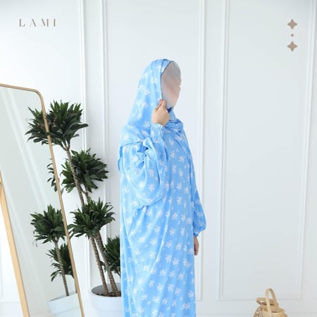 شرشف صلاة مشجر ازرق