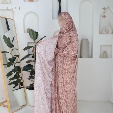 شرشف صلاة مشجر لحمي