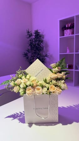 سبحة أسود شفاف