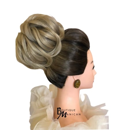 مانيكان روسي جذور مصبوغة