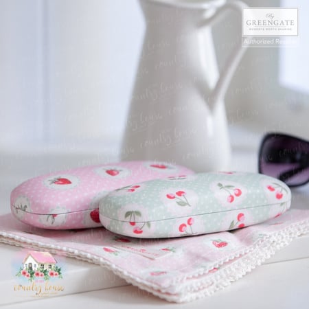 6943 حافظة نظارة من جرين جيت Strawberry