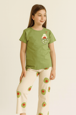 بيجامة بناتي قطنيه باللون المنت مع بنطلون بطباعه مميزة