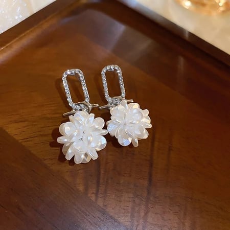 حلق مميز من Rony&Qafa