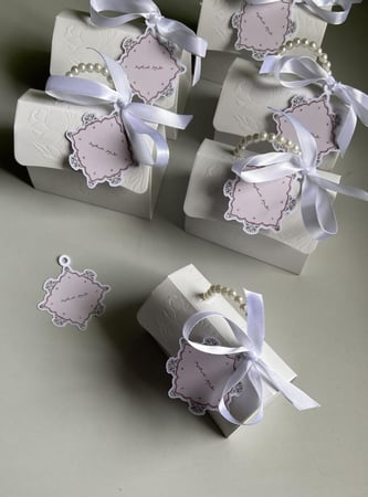 سلة mini white ( 6 قطع )