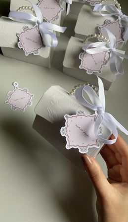 سلة mini white ( 6 قطع )