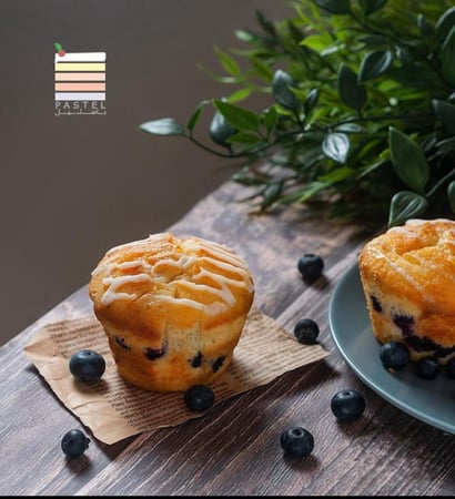 مفن الليمون والتوت البري (9 حبات ) - (  9pieces) Lemon Blueberry Muffins