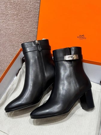 Hermès