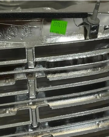 شبك كراون فكتوريا اصلي 1998-2012