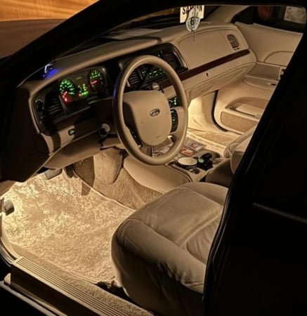 لمبات اضاءة ارجل فورد كراون فكتوريا / جراند ماركيز 1998 الى 2012 اصلية