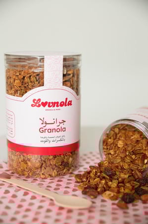 جرانولا بالمكسرات و التوت– 580 غرام