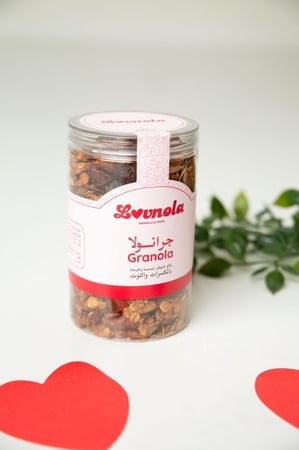 جرانولا بالمكسرات و التوت– 580 غرام