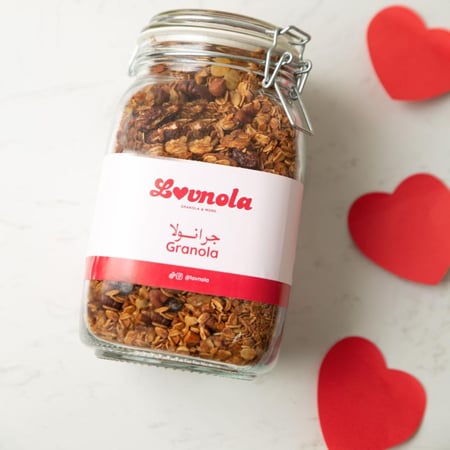 جرانولا  بالمكسرات و التوت حجم عائلي  – 850 غرام