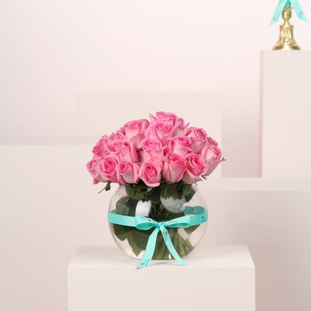 فازة الجوري الوردي pink rose vase