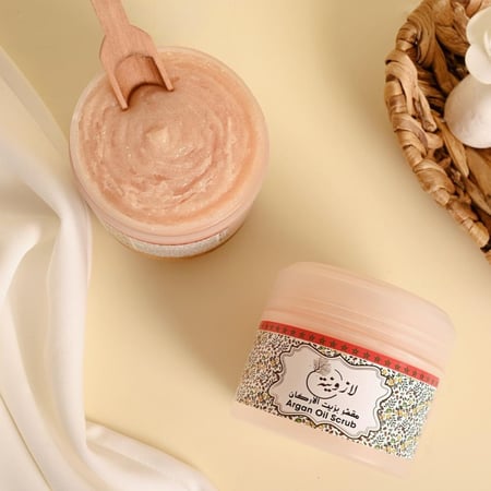 مقشر بزيت الأركان من لازوينة