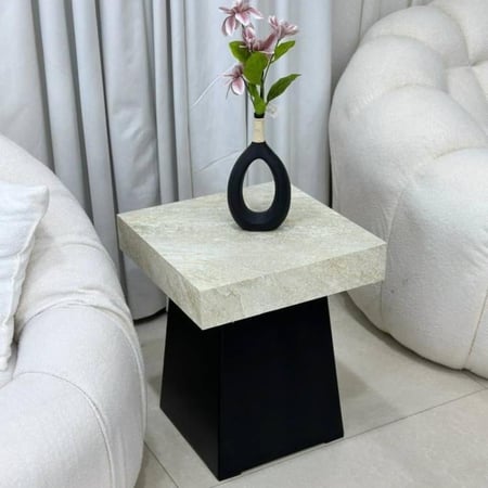 طاولة جانبية فاخرة