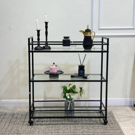 عربية تقديم حديد لون اسود زجاج شفاف