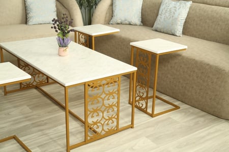 طقم طاوله حديد ليزر سطح خشب شكل ماركه