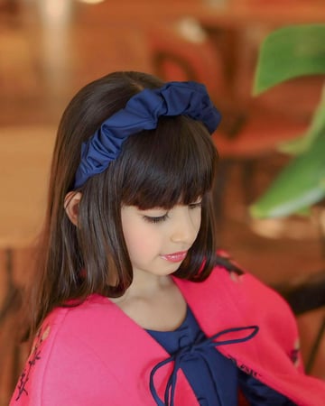 طوق كحلي رائع