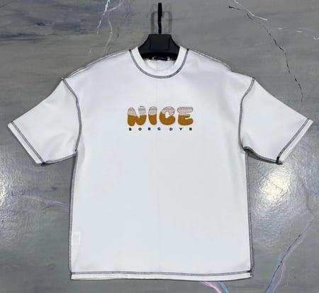 تيشرت اوفر سايز ترافس - Oversized T-shirt